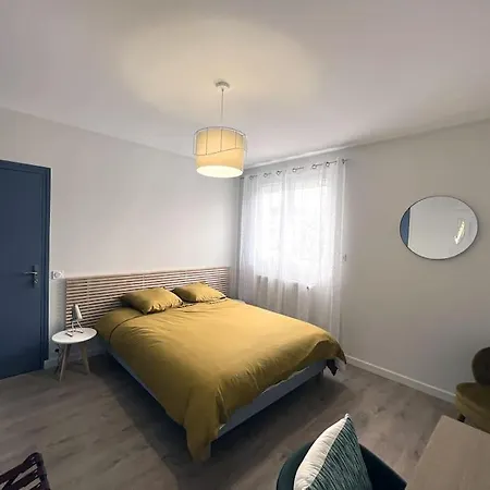 Holiday home Maison 15 Personnes Peripherie De Clermont-ferrand