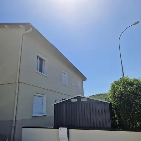 Maison 15 Personnes Peripherie De Clermont-ferrand